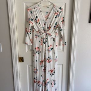 Maternity maxi dress size s